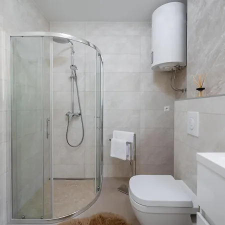 La Adriatique Penthouse Apartment Makarska